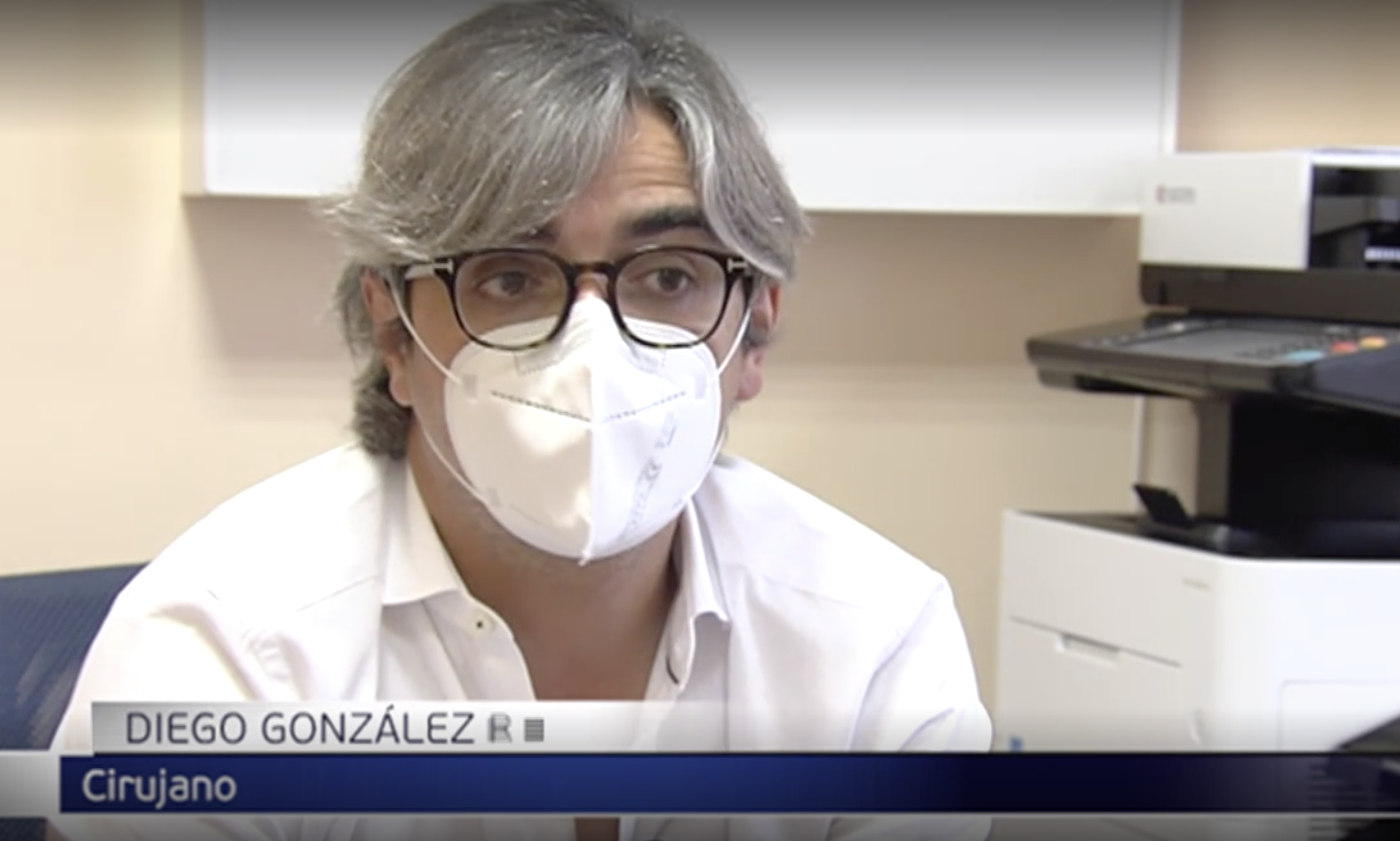 Diego González Rivas, el "Phileas Fogg" de la medicina: "no hablaría de salvar vidas, sino de ayudar a gente " (TELE 5)